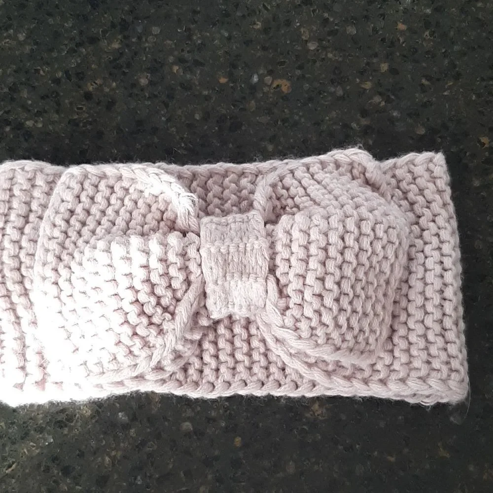 Bow winter headband